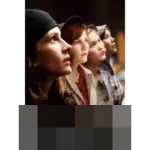 Mona Lisa Smile: Ketika Julia Roberts Mengguncang Tradisi di Kampus Perempuan Era 50-an