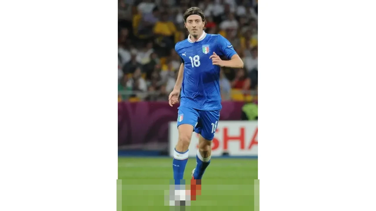 Montolivo Soroti Intervensi Berlebihan VAR Picu Kontroversi di Serie A Montolivo Soroti Intervensi Berlebihan VAR Picu Kontroversi di Serie A