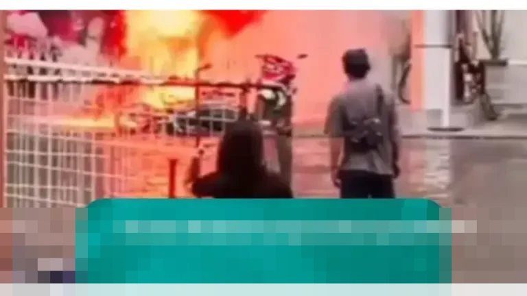 Motor Terbakar di SPBU Cikarang Selatan, Pengendara Terjatuh Picu Percikan Api dan Kepanikan Warga