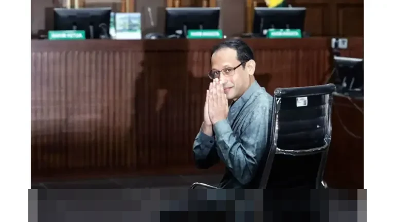 Nadiem Makarim: “Apakah Masuk Akal Keuntungan Rp809 Miliar?” dalam Sidang Chromebook