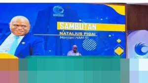 Natalius Pigai Tegaskan Prabowo Tak Antikritik: Indonesia Alami Surplus Demokrasi