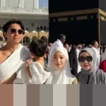 Nikita Willy Jalani Umrah Awal Tahun 2026, Tampil Sederhana Bersama Keluarga Inti