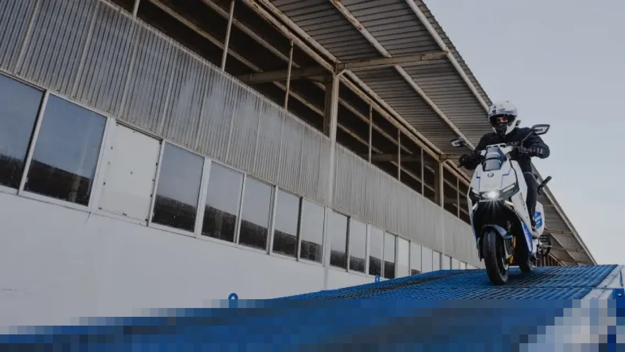 Ofero Luncurkan Stareer 5 Lit, Sepeda Listrik Dua Baterai dengan Jarak Tempuh 130 KM Ofero Luncurkan Stareer 5 Lit, Sepeda Listrik Dua Baterai dengan Jarak Tempuh 130 KM