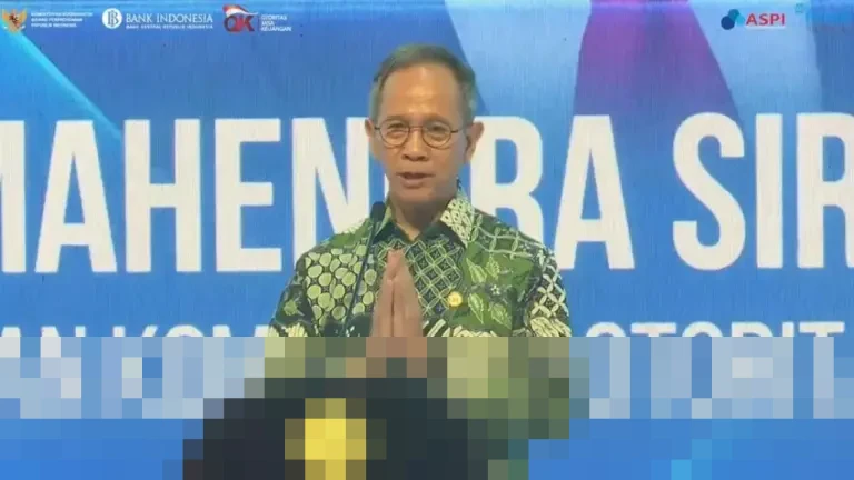 OJK Soroti Kinerja LQ45 yang Hanya Tumbuh 2,41% di Tengah Penguatan IHSG 2025