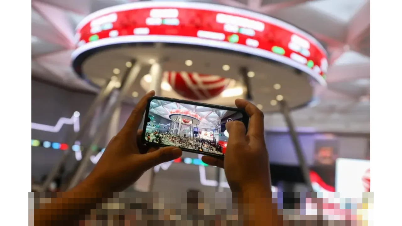 OJK Umumkan Kinerja Gemilang: Dana Kelolaan Reksa Dana Melesat 35,94% di Tahun 2025