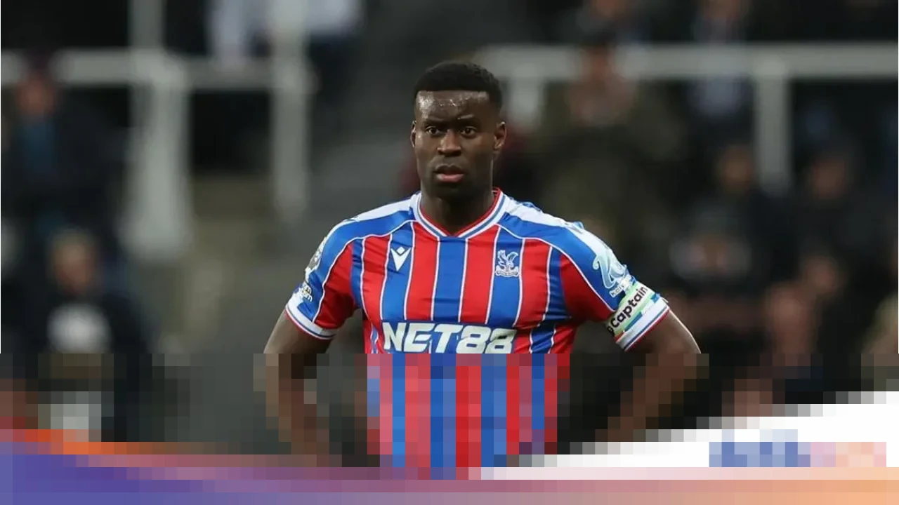 Oliver Glasner: “Jika Tawarannya Cocok, Marc Guehi Bisa Berlabuh ke Manchester City” Oliver Glasner: “Jika Tawarannya Cocok, Marc Guehi Bisa Berlabuh ke Manchester City”