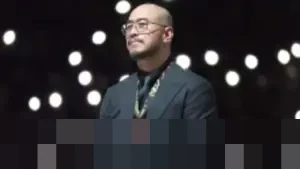 Pandji Pragiwaksono Ungkap ‘Pernyataan Pamungkas’ untuk Bahas Politik di Panggung Stand Up