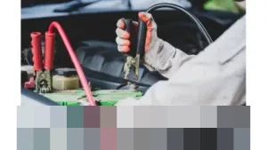 Panduan Lengkap: Cara Aman Menjumper Aki Mobil yang Soak di Perjalanan agar Tak Kesetrum