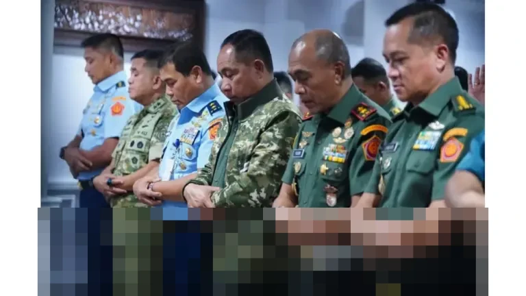 Panglima TNI Ajak Prajurit Muhasabah Diri di Malam Pergantian Tahun 2025 Menuju 2026
