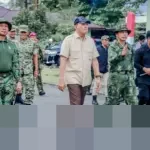 Panglima TNI dan Menhan RI Anugerahkan KPLB kepada 155 Prajurit Berprestasi di Timika