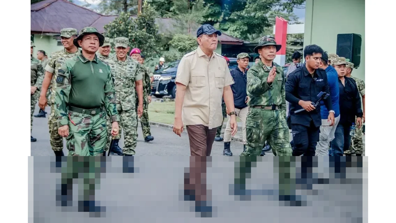 Panglima TNI dan Menhan RI Anugerahkan KPLB kepada 155 Prajurit Berprestasi di Timika
