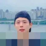 Park Bo Gum Buka Salon di Desa Terpencil, Ungkap Kehangatan Lewat ‘Bogum’s Magic Curl’