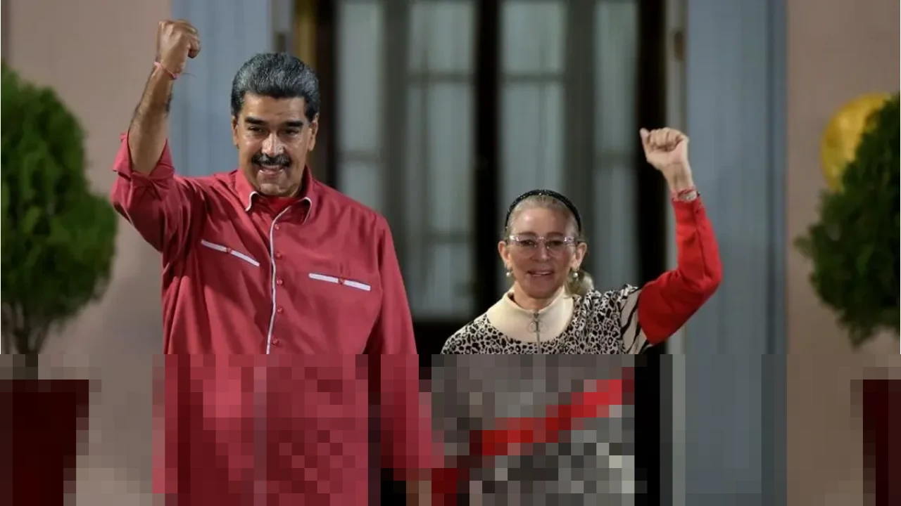 Pasukan Elite AS Seret Presiden Venezuela Nicolas Maduro dan Istri dari Kamar Tidur dalam Operasi Tengah Malam Pasukan Elite AS Seret Presiden Venezuela Nicolas Maduro dan Istri dari Kamar Tidur dalam Operasi Tengah Malam