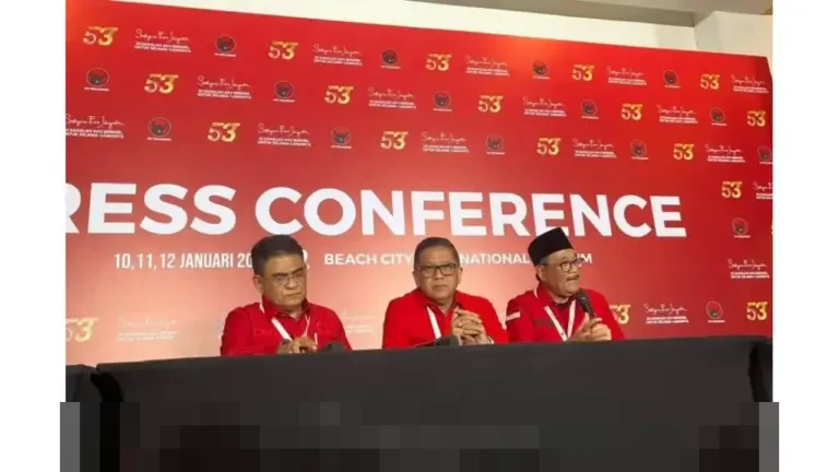 PDIP Tegaskan: “Kami Partai Penyeimbang, Kritis tapi Dukung Program Prabowo-Gibran yang Pro Rakyat” PDIP Tegaskan: “Kami Partai Penyeimbang, Kritis tapi Dukung Program Prabowo-Gibran yang Pro Rakyat”