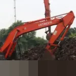 Pemkab Bekasi Kerahkan 10 Armada Angkut Ratusan Ton Sampah di Crossing Tol Japek KM 19