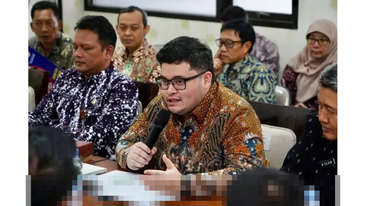 Pemkab Kediri dan PTPN Sepakati Hibah Lahan untuk Percepatan Sekolah Rakyat Plosoklaten Pemkab Kediri dan PTPN Sepakati Hibah Lahan untuk Percepatan Sekolah Rakyat Plosoklaten