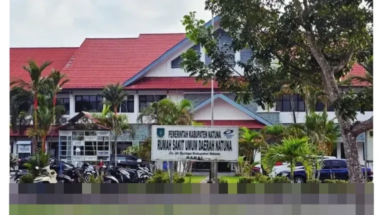 Pemkab Natuna Pastikan Tanggung Biaya Transportasi Berobat Warga Kurang Mampu Mulai 2026 Pemkab Natuna Pastikan Tanggung Biaya Transportasi Berobat Warga Kurang Mampu Mulai 2026