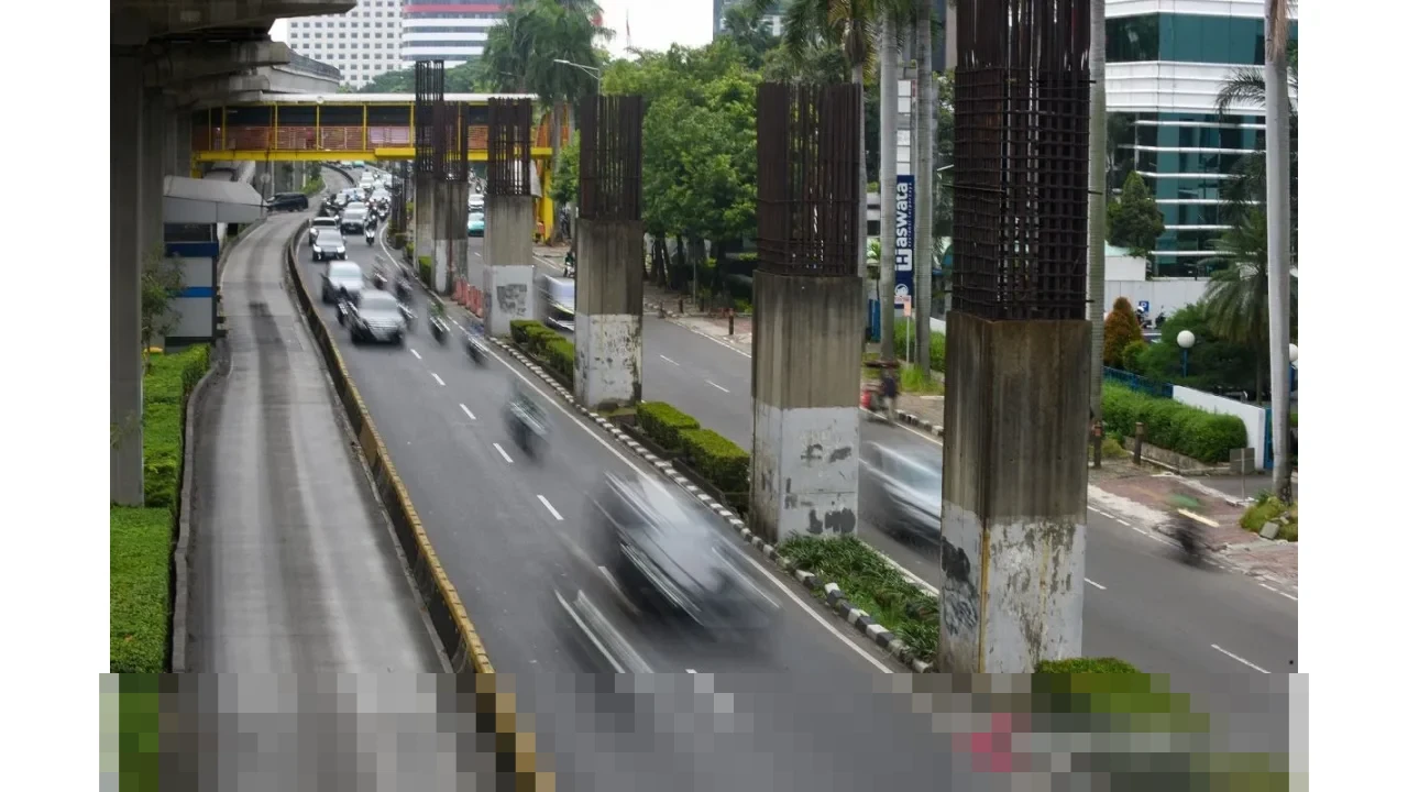 Pemprov DKI Bongkar Tiang Monorel Rasuna Said Tanpa Tutup Jalan, Anggarkan Rp100 Miliar Pemprov DKI Bongkar Tiang Monorel Rasuna Said Tanpa Tutup Jalan, Anggarkan Rp100 Miliar