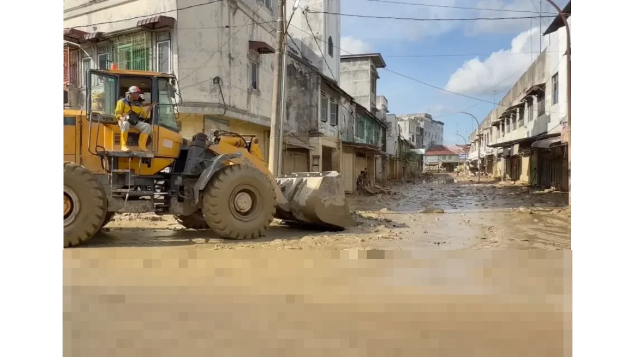Pemprov DKI Jakarta Kirim Bantuan Instalasi Air dan Tangki ke Wilayah Terdampak Bencana Sumatera