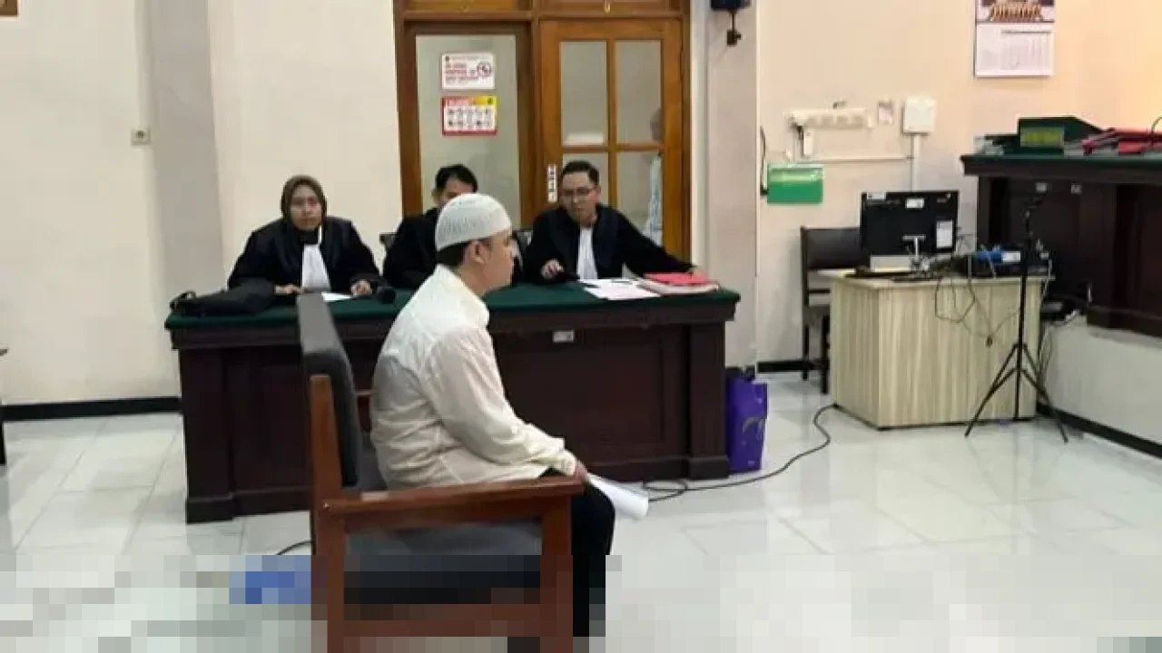 Penasihat Hukum Alvi Maulana Ungkap Permintaan Kitab Suci dan Ajukan Keberatan Yurisdiksi Sidang Mutilasi Penasihat Hukum Alvi Maulana Ungkap Permintaan Kitab Suci dan Ajukan Keberatan Yurisdiksi Sidang Mutilasi