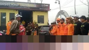 Pencarian Syafiq Ridhan Ali Razan di Gunung Slamet Memasuki Hari Keempat, Puluhan Warga dan Relawan Turun Tangan