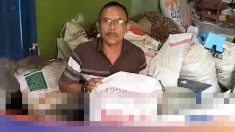 Penebusan Pupuk Bersubsidi Langsung Tembus 147 Transaksi di Detik Pertama Tahun 2026, Petani Apresiasi Penebusan Pupuk Bersubsidi Langsung Tembus 147 Transaksi di Detik Pertama Tahun 2026, Petani Apresiasi