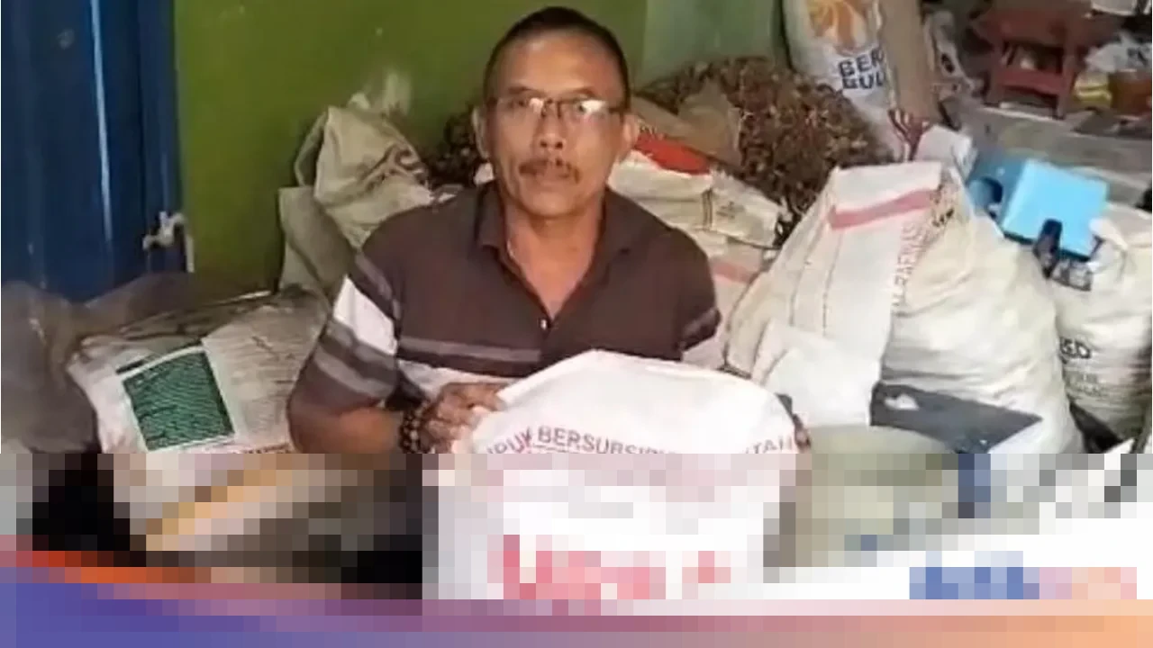 Penebusan Pupuk Bersubsidi Langsung Tembus 147 Transaksi di Detik Pertama Tahun 2026, Petani Apresiasi Penebusan Pupuk Bersubsidi Langsung Tembus 147 Transaksi di Detik Pertama Tahun 2026, Petani Apresiasi