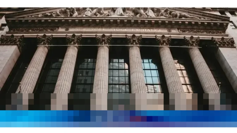 Pernyataan Trump Tekan Wall Street: S&P 500 dan Dow Jones Terkoreksi dari Rekor Pernyataan Trump Tekan Wall Street: S&P 500 dan Dow Jones Terkoreksi dari Rekor