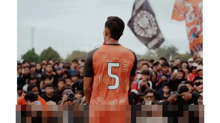 Persija Siap Jaga Tren Kemenangan, Kapten Rizky Ridho Janjikan Perlawanan Total di Kandang Persib Persija Siap Jaga Tren Kemenangan, Kapten Rizky Ridho Janjikan Perlawanan Total di Kandang Persib