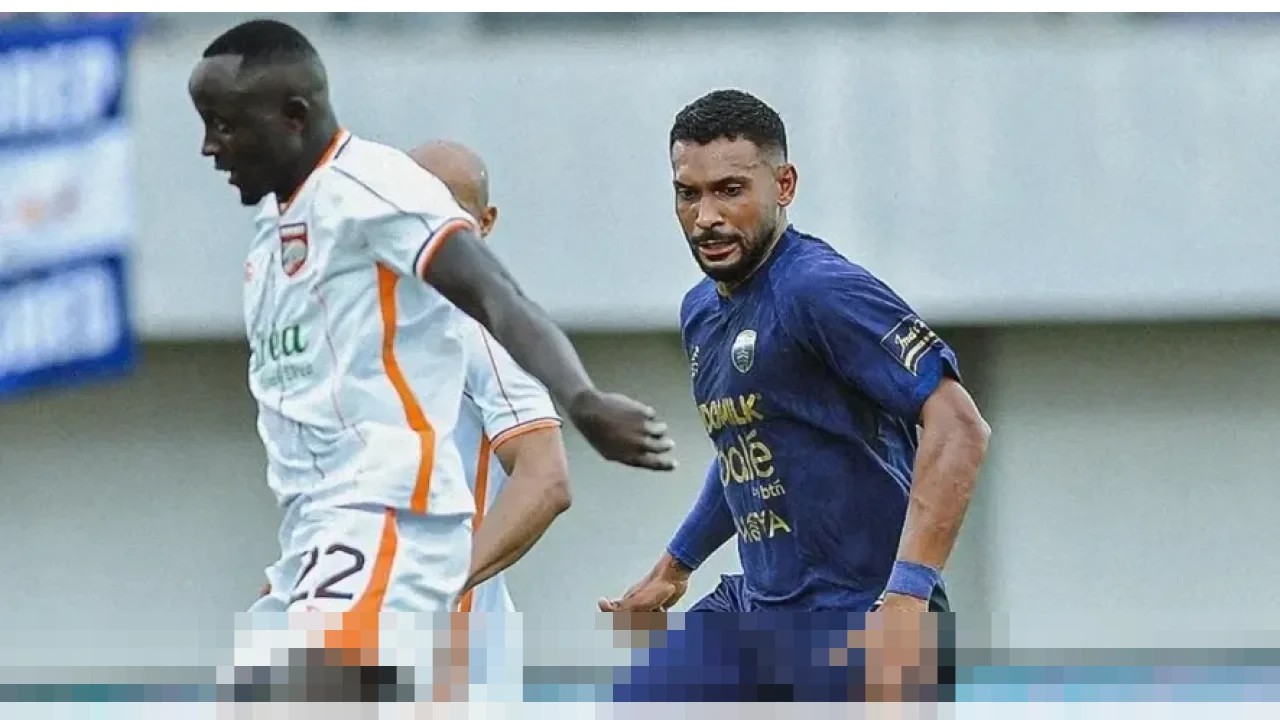 Persita Bekuk Borneo FC 2-0 di Kandang, Panaskan Persaingan Puncak Klasemen Liga 1 Persita Bekuk Borneo FC 2-0 di Kandang, Panaskan Persaingan Puncak Klasemen Liga 1