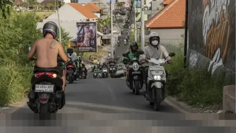 PHRI Bali Ungkap Penurunan Kunjungan Wisatawan Domestik, Tiket Pesawat Jadi Sorotan Utama