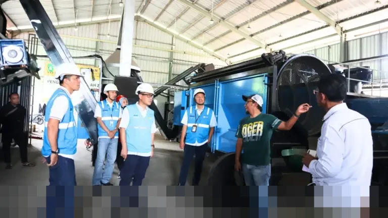 PLN Pastikan Operasional Jakarta Recycle Center Optimal dengan Penambahan Daya 555.000 VA