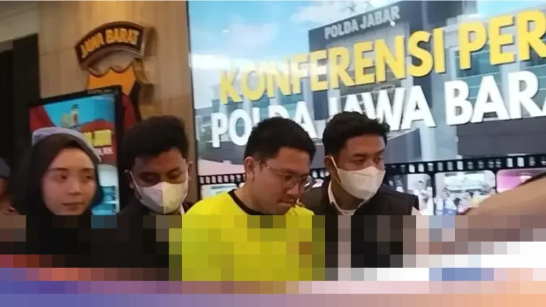 Polda Jabar Limpahkan Berkas Perkara Ujaran Kebencian Resbob ke Kejaksaan, Tunggu Penelitian Jaksa Polda Jabar Limpahkan Berkas Perkara Ujaran Kebencian Resbob ke Kejaksaan, Tunggu Penelitian Jaksa