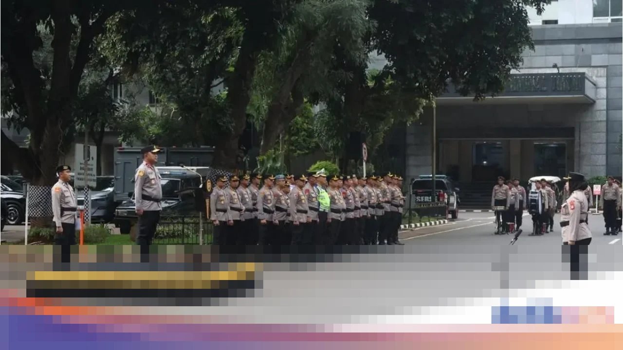 Polda Metro Jaya Beri Penghargaan Pos Terbaik Operasi Lilin Jaya 2025, Dorong Peningkatan Kualitas Pelayanan