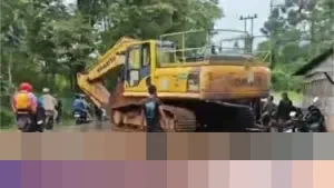 Polisi Ungkap Detik-detik Ekskavator Terlepas, Picu Kecelakaan Beruntun di Jonggol Bogor