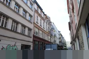 Pondasi Negara: Konsep Pemerintahan Indonesia Menurut UUD 1945 dan Implementasinya