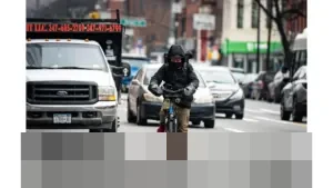 Postingan Reddit Viral Kritik Aplikasi Pengiriman Makanan Diduga Kuat Hoaks Buatan Kecerdasan Buatan