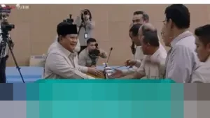 Prabowo Ajak Menteri Tak Gentar Hadapi Fitnah, Tegaskan Niat Bersih Pemerintah