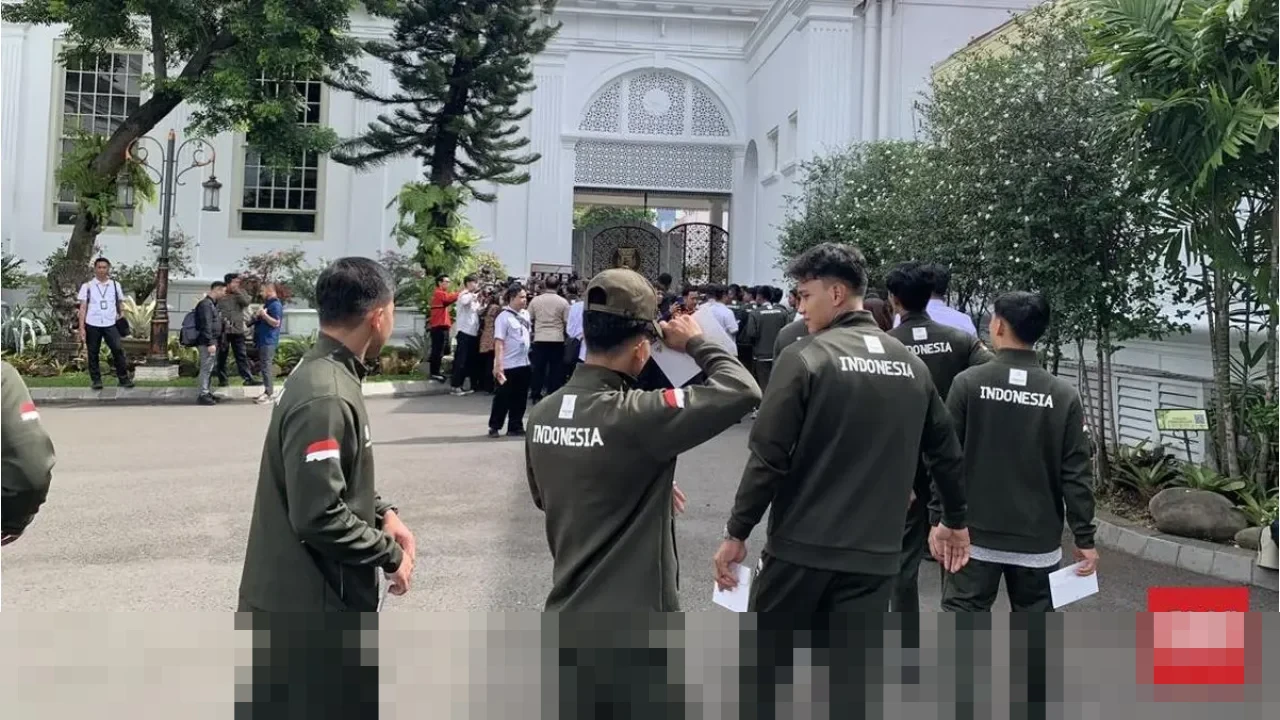 Prabowo Beri Bonus Atlet SEA Games 2025 di Istana, Nominal Emas Naik Jadi Rp1 Miliar