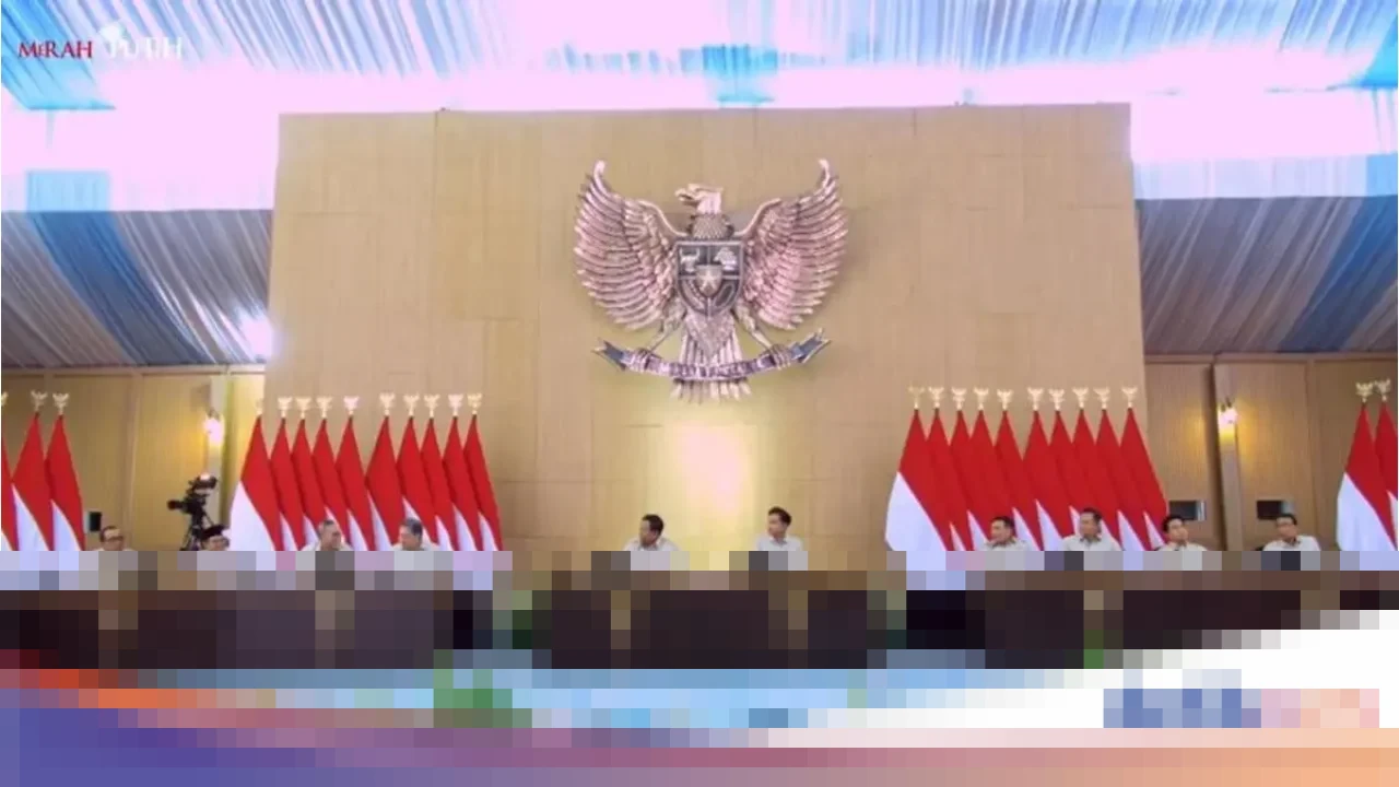 Prabowo: “Di Sini Koalisi Kuat Kan?” Saat Absen Ketua Partai di Retret Hambalang