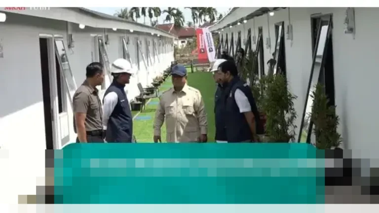 Prabowo: “Luar Biasa,” Saat Tinjau Pembangunan Hunian Danantara di Aceh Tamiang
