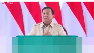 Prabowo: ‘Menteri Datang ke Lokasi Bencana Hanya Melihat Dikritik, Masa Ikut Macul?’