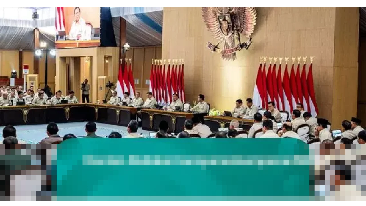 Prabowo Puji Kabinet: “Bekerja Penuh Inisiatif dan Keberanian” Usai Retreat Hambalang Prabowo Puji Kabinet: “Bekerja Penuh Inisiatif dan Keberanian” Usai Retreat Hambalang