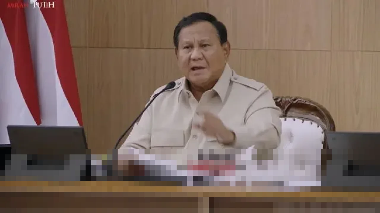Prabowo: “Saya Sedih” Saat Anak-Anak Daerah Bertanya Kapan Terima MBG, Ungkap Keberhasilan Program Makan Bergizi Gratis