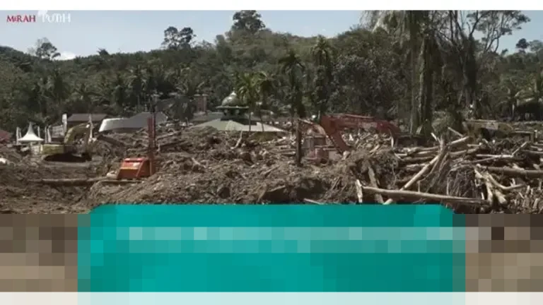 Prabowo: “Tak Perlu Bencana Nasional, Kita Serius Tangani Bencana Sumatera”