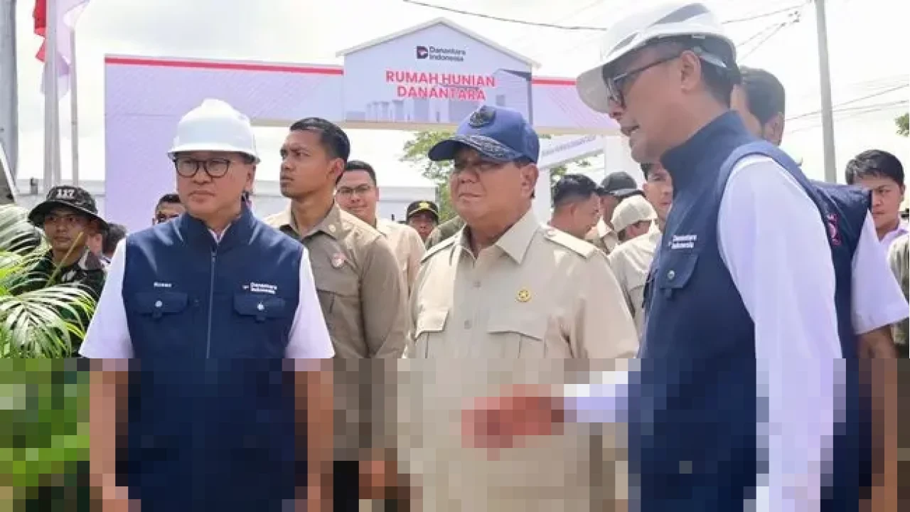 Prabowo Tinjau Percepatan Pembangunan Huntara di Aceh Tamiang, 600 Unit Siap Diserahkan