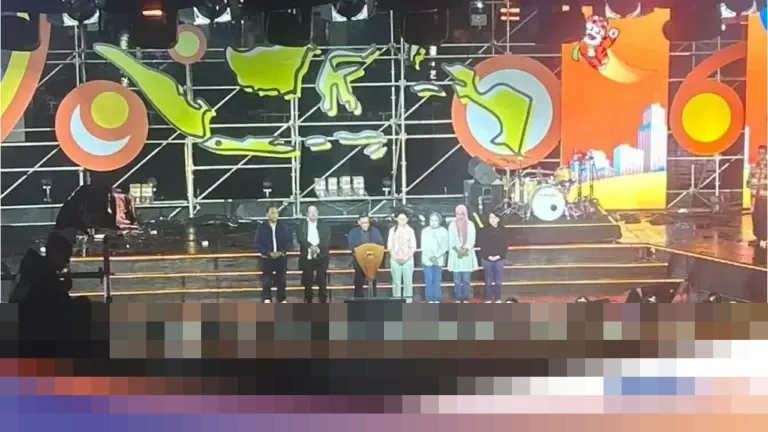 Pramono Anung Pimpin Hitung Mundur Tahun Baru 2026 di Bundaran HI, Serukan Pesan Kepedulian