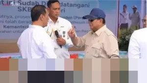 Presiden Prabowo Tinjau Stan Bulog di Karawang Jelang Deklarasi Swasembada Pangan Nasional