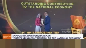 PT HM Sampoerna Tbk Raih Penghargaan ‘Outstanding Contribution to the National Economy’ dari CNBC Indonesia