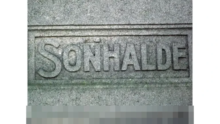 Pujian Kebahagiaan Indonesia: Hinaan Terselubung di Balik Ketabahan Rakyat